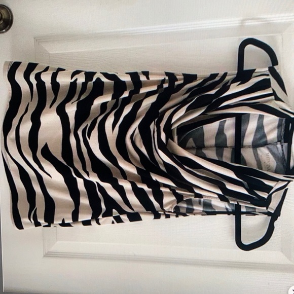 Merona Tops - Wave striped clothing top